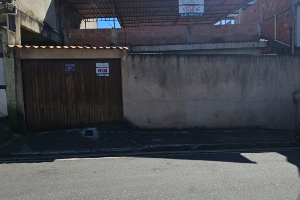 Vendo Casa em Santíssimo